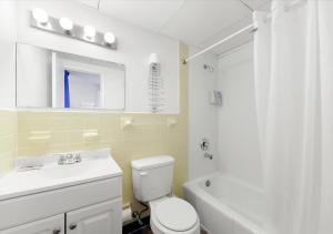 Afbeelding uit fotogalerij van Blue Wave Inn - Ocean City in Ocean City