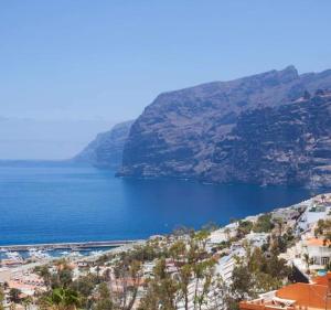 Fotografia z galérie ubytovania ATICO A307 LUXE COSTA ADEJE& pOOL v destinácii Adeje