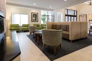 Gallery image of Holiday Inn Express & Suites Lexington North West-The Vineyard, an IHG Hotel in Lexington