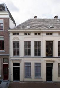 Foto dalla galleria di Zocher6 BnB a monumental town house in the city center a Utrecht