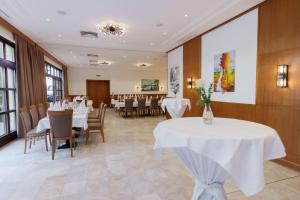 Restoran või mõni muu söögikoht majutusasutuses Gasthof-Restaurant Kollar Göbl
