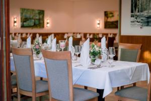Restoran või mõni muu söögikoht majutusasutuses Gasthof-Restaurant Kollar Göbl