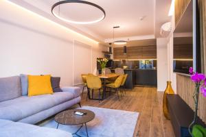Kuchyň nebo kuchyňský kout v ubytování Downtown Oasis