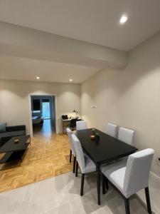 A seating area at Optimal Point