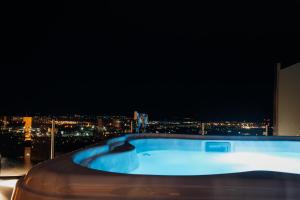 The swimming pool at or close to Bagoly Wellness Apartman 2