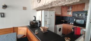 Kuchyň nebo kuchyňský kout v ubytování Appartement 2 chambres avec vue au pied des pistes