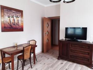 Μια τηλεόραση ή/και κέντρο ψυχαγωγίας στο Żwirki centrum
