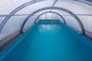 The swimming pool at or close to Gallerita