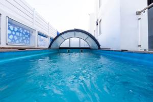 The swimming pool at or close to Gallerita
