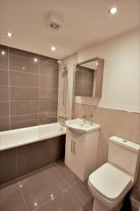 Gallery image of Exec 2Bed 2Bath Serviced Apartment Balcony Parking in Milton Keynes
