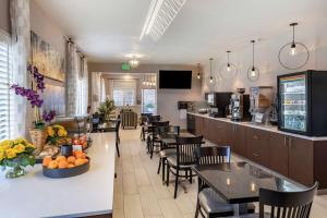 Ресторант или друго място за хранене в Best Western Country Inn Temecula