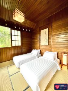 Imagen de la galería de The Onsen Hot Spring Resort, en Batu
