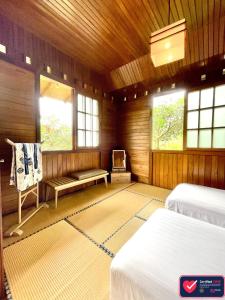 Imagen de la galería de The Onsen Hot Spring Resort, en Batu