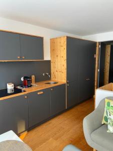 Køkken eller tekøkken på Cativo Flat - Lovely 2 Bedroom Duplex in Porto