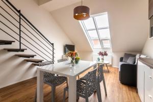 Posedenie v ubytovaní Prague Tales Boutique Residence by Dwellfort