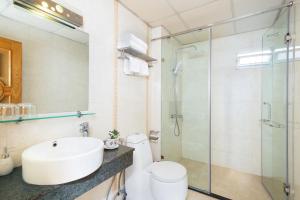 Koupelna v ubytování Gia Huy Hotel