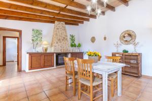 Galeriebild der Unterkunft Marilen - Finca with Large Garden & Pool in Alcúdia + 16 Fotos