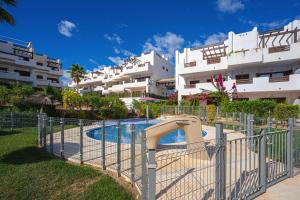 Bazén v ubytovaní Apartment Aguacate alebo v jeho blízkosti