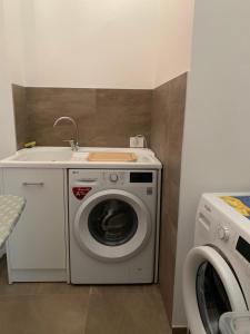 Billede fra billedgalleriet på Appartamento in Villa con idromassaggio i Balestrate