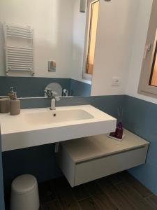 Et badeværelse på Appartamento in Villa con idromassaggio + 43 billeder