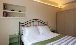 A bed or beds in a room at B&B San Francesco