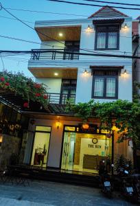 Gallery image of The Sun Homestay in Hoi An