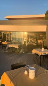 Restaurace v ubytování Hotel L'Oasi