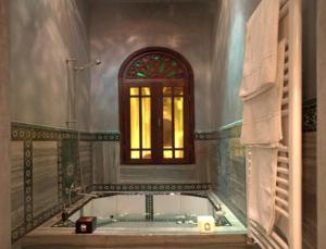 Kupatilo u objektu Mumtaz Mahal