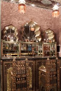 Ο χώρος του lounge ή του μπαρ στο Mumtaz Mahal