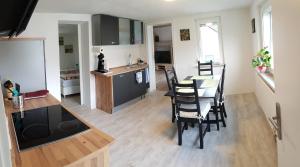 Kuchyň nebo kuchyňský kout v ubytování Ferienwohnung an der Schelde
