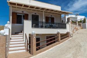 A balcony or terrace at Stamatina House