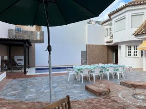 Patio lub wspólna przestrzeń na świeżym powietrzu w obiekcie Villa Casa Vega Fuengirola