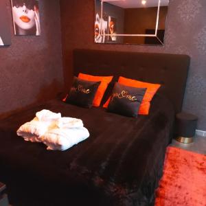 Gallery image of AVEC TOI suite spa in Barlin