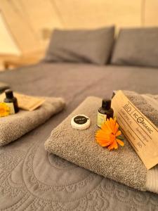 Posteľ alebo postele v izbe v ubytovaní Paraiso Bell Tent