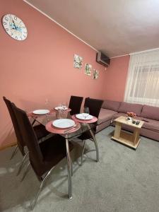 Istumisnurk majutusasutuses Apartman Prima Sombor