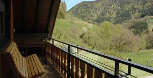 En generel udsigt til bjerge eller udsigt til bjerge taget fra lejligheden