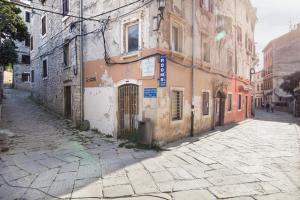 Okolí apartmánu + 3 fotografie