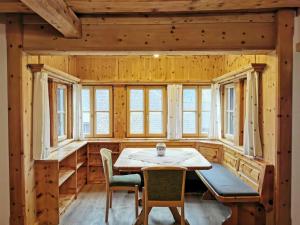Fotografie z fotogalerie ubytování Ferienhaus Rosl am Grundlsee v destinaci Grundlsee