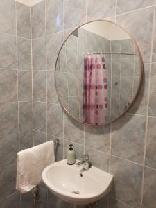 Kúpeľňa v ubytovaní Studio apartment Calm nature + 29 fotografií