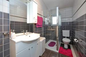 Koupelna v ubytování Apartman Šime