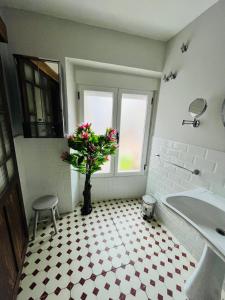 Kúpeľňa v ubytovaní Casa Santa María 2 con jardín y barbacoa
