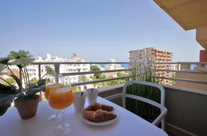 Balkon lub taras w obiekcie Precioso apartamento con vistas al mar y piscinas