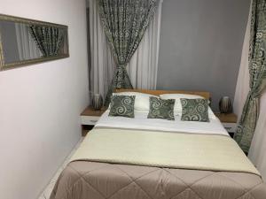 Postel nebo postele na pokoji v ubytování Old Town Apartment Split