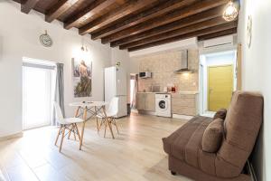 Kuchyň nebo kuchyňský kout v ubytování Allo Apartments Plateros Centro Jacuzzi Comunitario