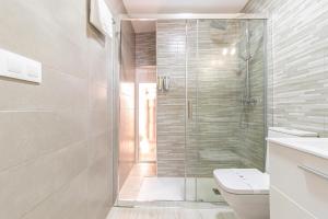 Koupelna v ubytování Allo Apartments Plateros Centro Jacuzzi Comunitario