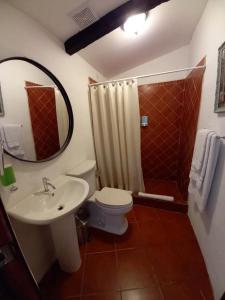 Ένα μπάνιο στο Casa del Manchén +32 φωτογραφίες