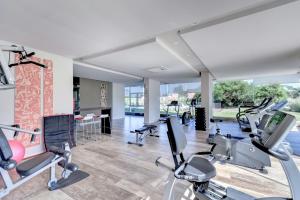 Γυμναστήριο ή/και όργανα γυμναστικής στο Hermoso Apartamento en Punta del Este, piso alto.