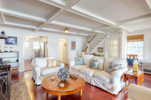 Gallery image of Lakeshore Living in Monmouth