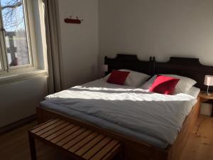 Ein Bett oder Betten in einem Zimmer der Unterkunft Villa GleisBett