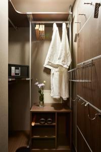 Raonstay in Perla Hotel tesisinde bir banyo